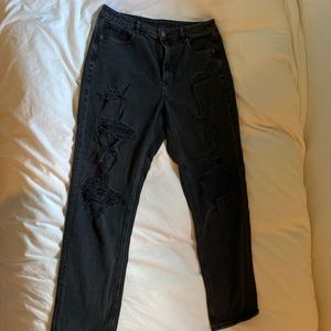 American Eagle Distressed Mom Jeans